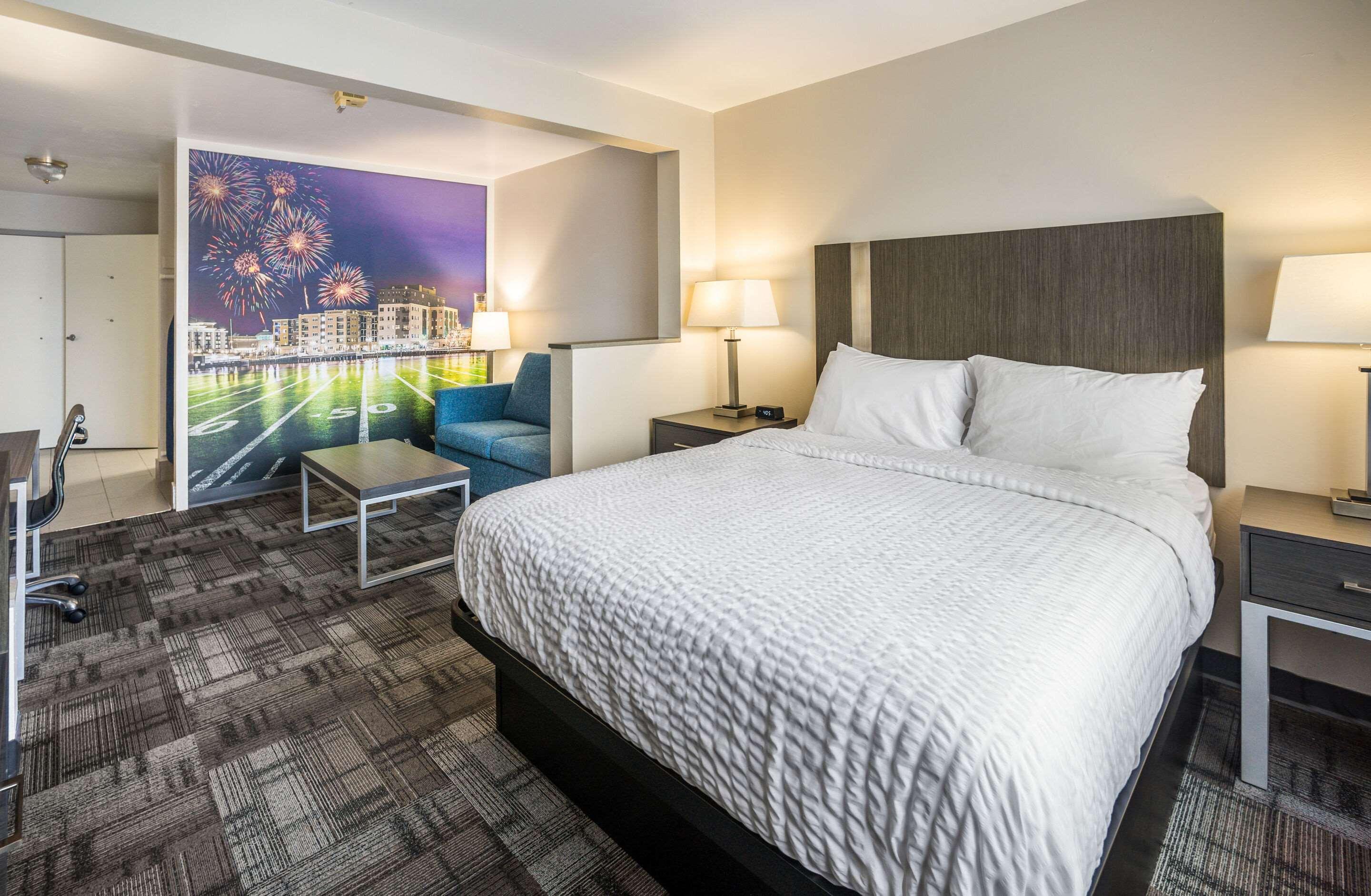 Americinn By Wyndham Green Bay Near Stadium Екстер'єр фото
