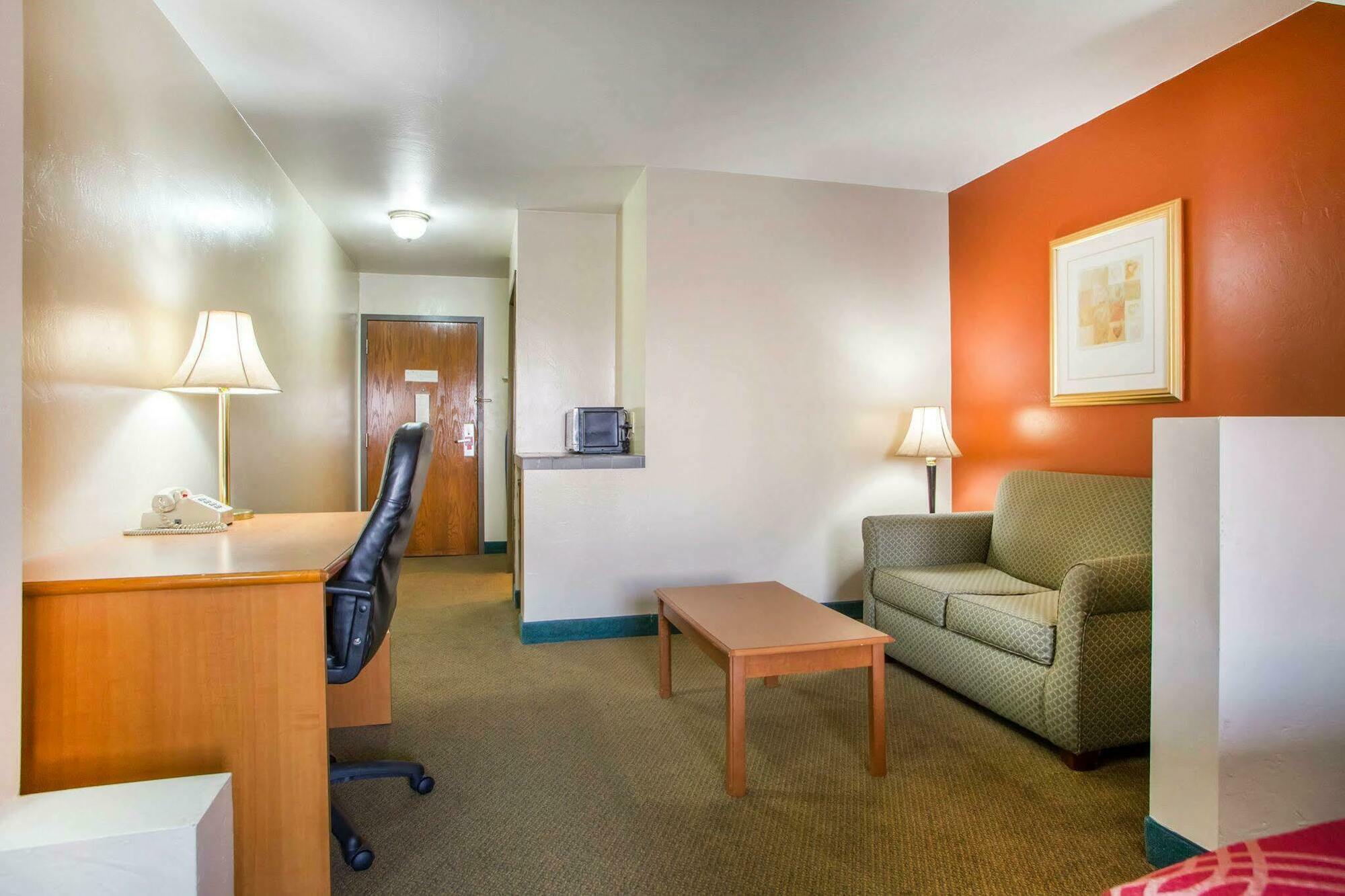 Americinn By Wyndham Green Bay Near Stadium Екстер'єр фото